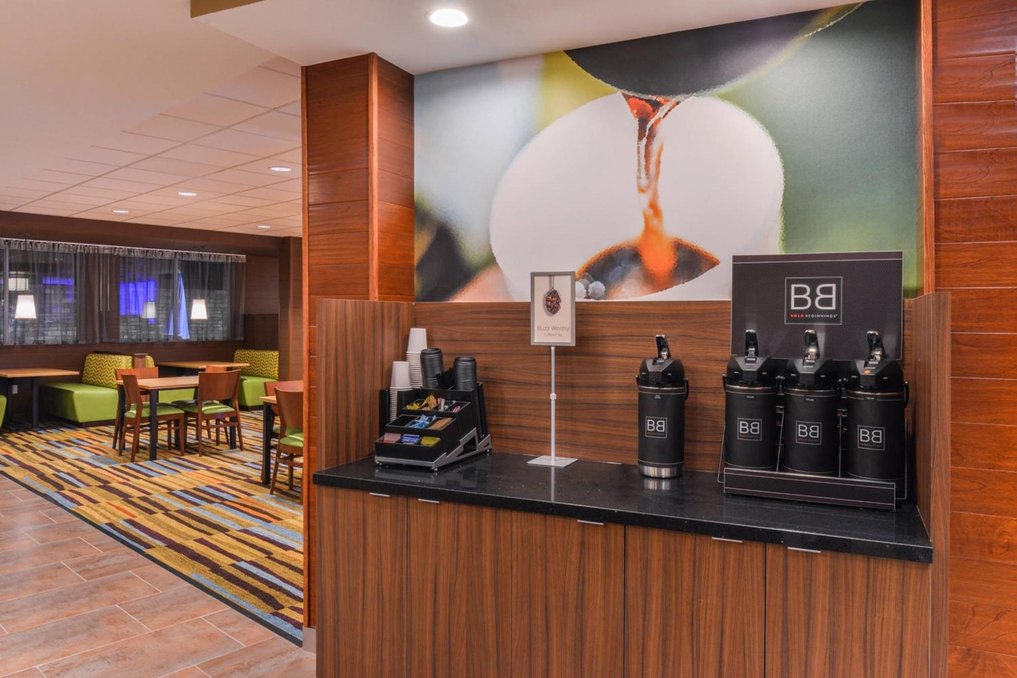 Fairfield Inn & Suites By Marriott Coralville Exterior foto